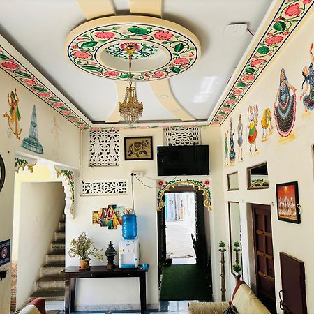 Hotel Ushaan Haveli Удайпур Экстерьер фото