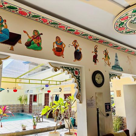 Hotel Ushaan Haveli Удайпур Экстерьер фото