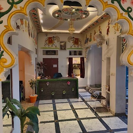 Hotel Ushaan Haveli Удайпур Экстерьер фото