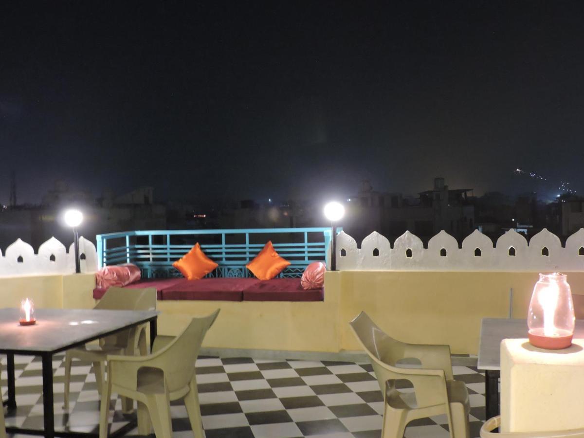 Hotel Ushaan Haveli Удайпур Экстерьер фото