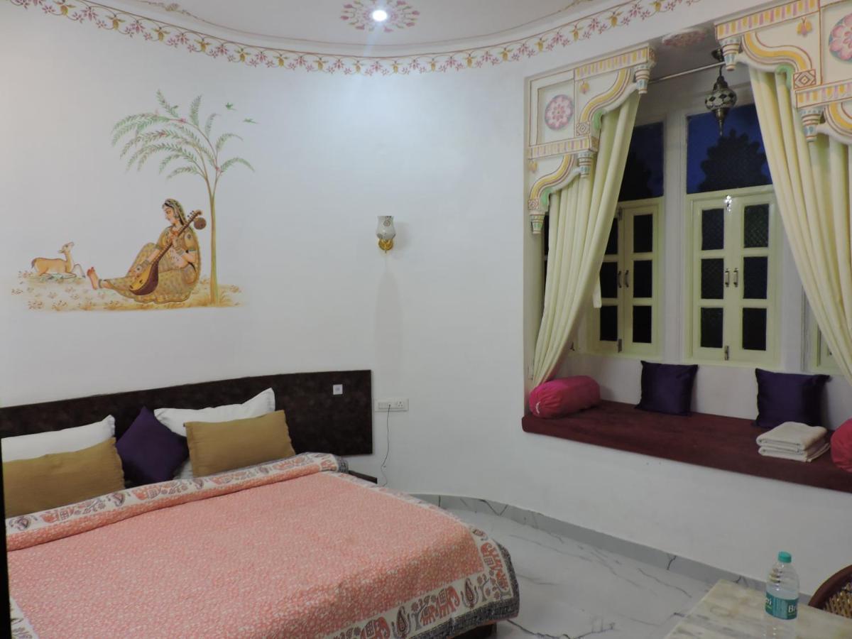 Hotel Ushaan Haveli Удайпур Экстерьер фото