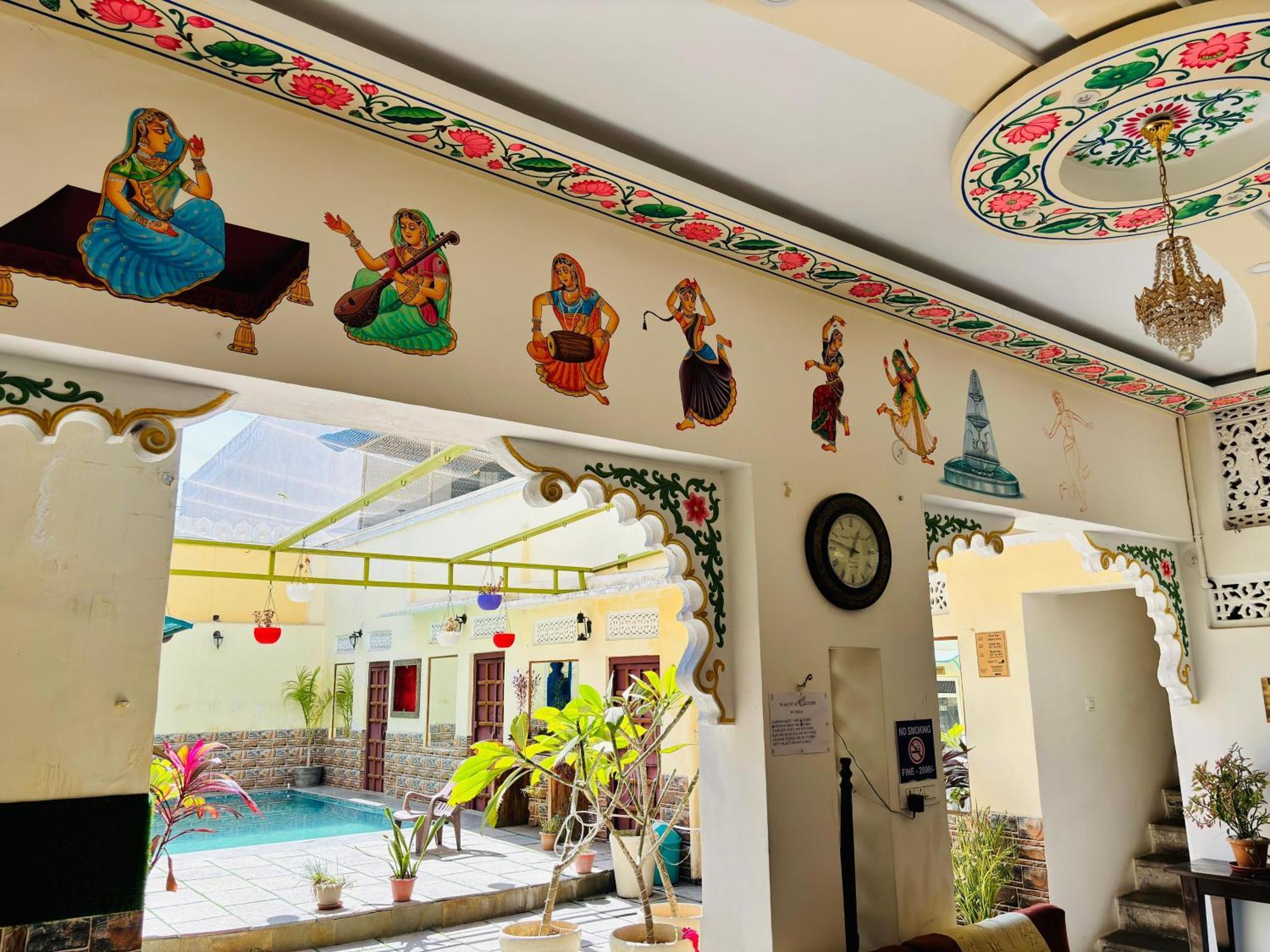 Hotel Ushaan Haveli Удайпур Экстерьер фото