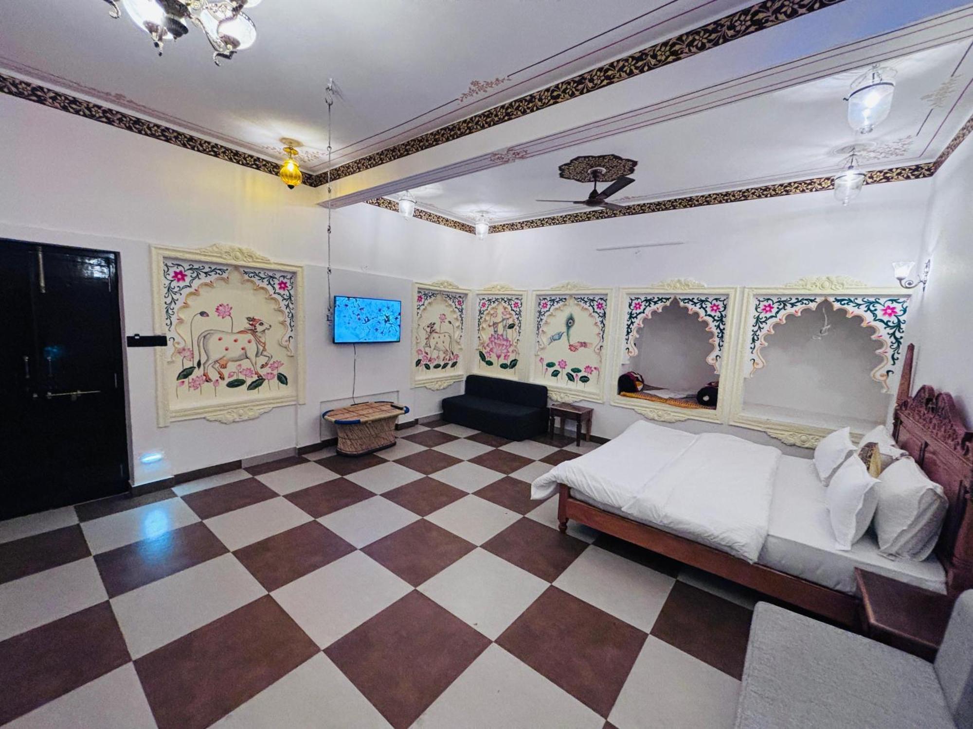 Hotel Ushaan Haveli Удайпур Экстерьер фото