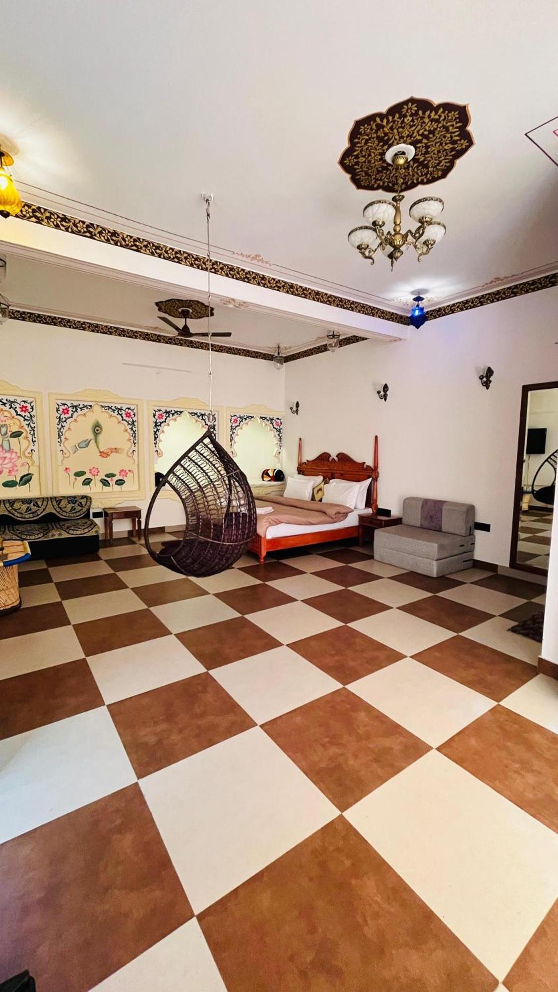 Hotel Ushaan Haveli Удайпур Экстерьер фото