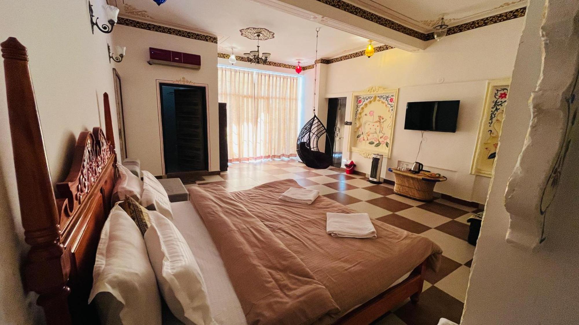 Hotel Ushaan Haveli Удайпур Экстерьер фото