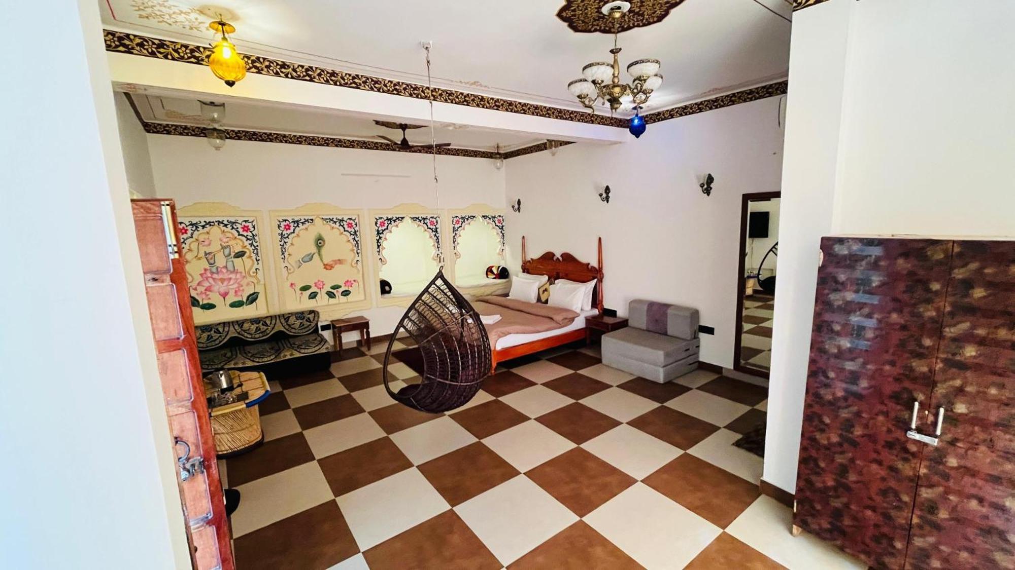 Hotel Ushaan Haveli Удайпур Экстерьер фото